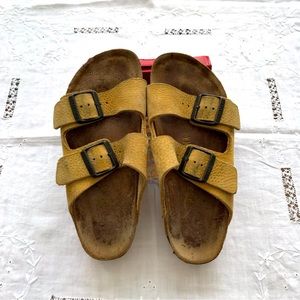 Burka Tan Colour Size 7